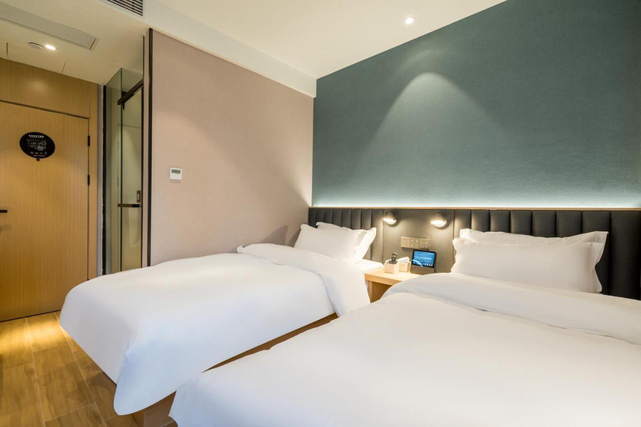 Hotel Meego Smart Select