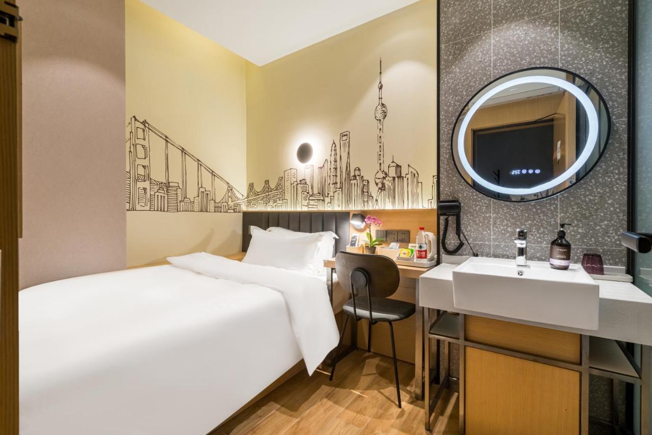 Hotel Meego Smart Select