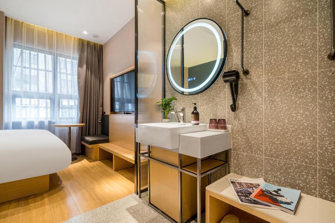 Hotel Meego Smart Select 3*